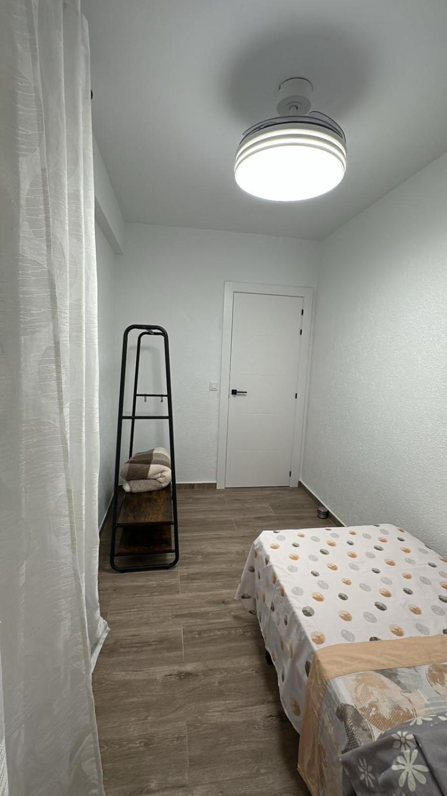 Appartement Happy Hideaway à Alicante Extérieur photo